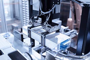 新能源汽車產(chǎn)業(yè)崛起，磁選設(shè)備電池材料除鐵助力電池行業(yè)發(fā)展